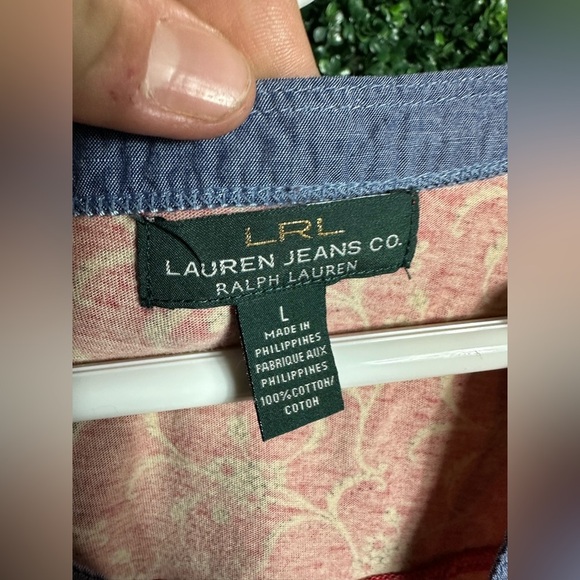 Women’s Lauren Ralph Lauren V-Neck Blouse - Picture 6 of 6